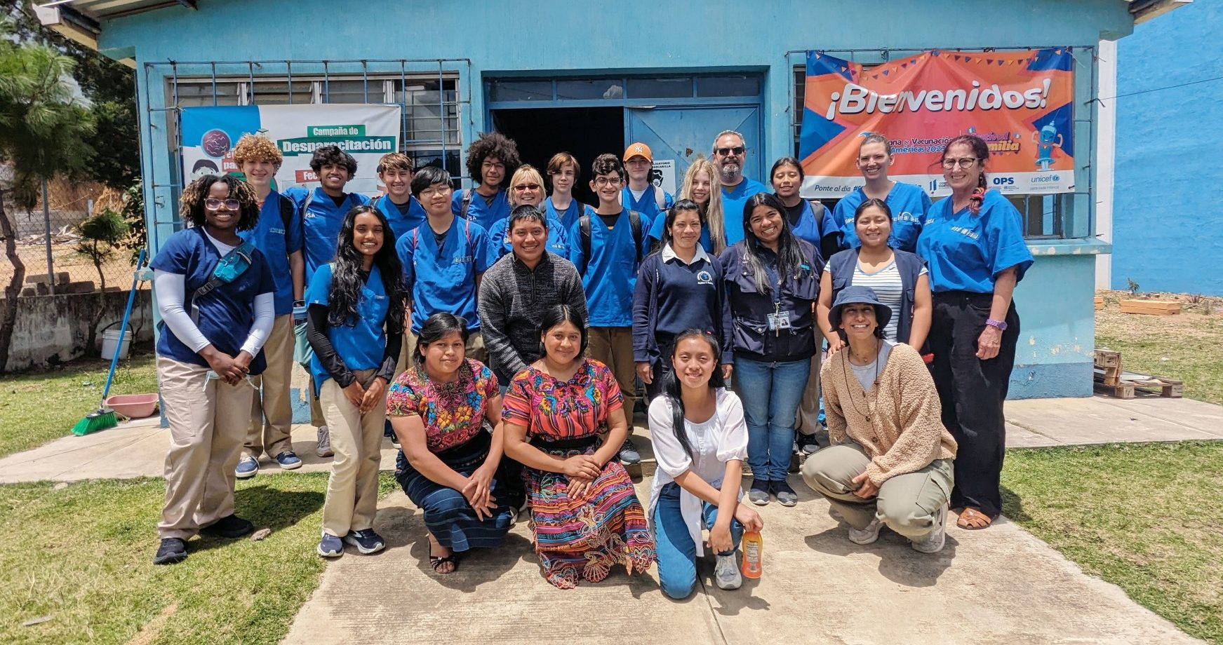 guatemala students group photo