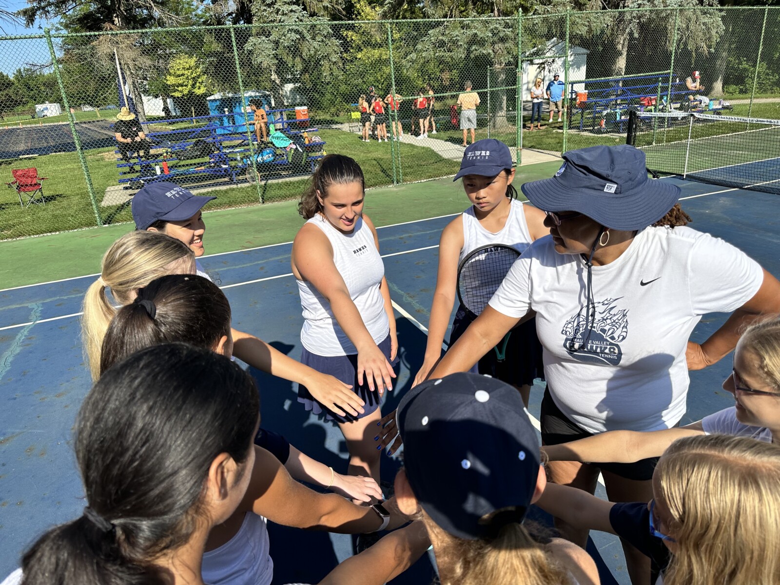 Girls&#039; varsity tennis